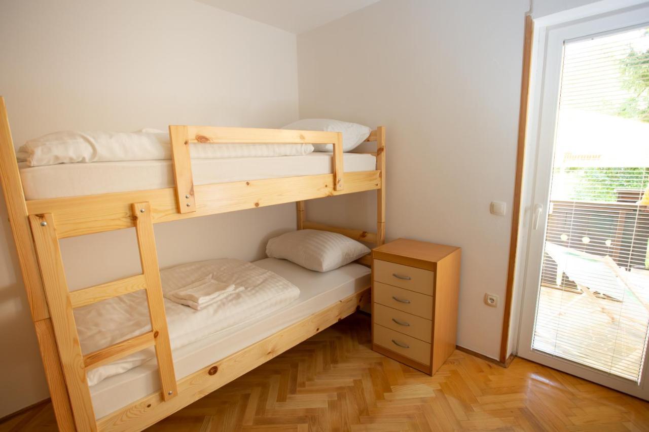 Hostel Lakebled Eksteriør billede